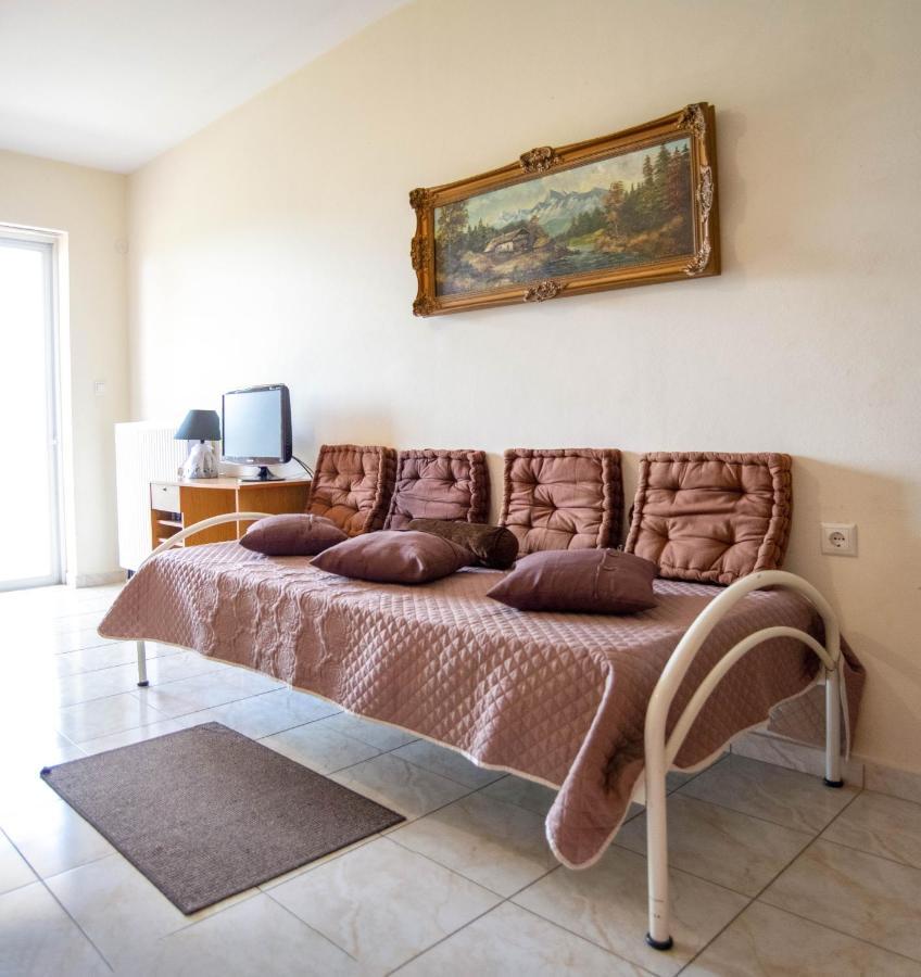 Gallery Suites "Athina" Missolonghi Exterior photo
